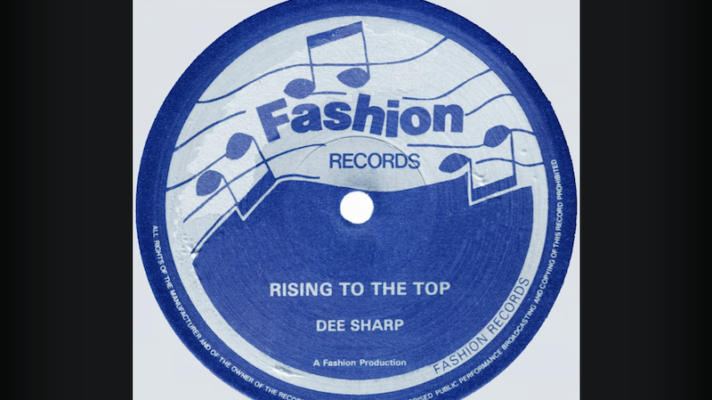 Dee Sharp – Rising to the Top [Keni Burke]